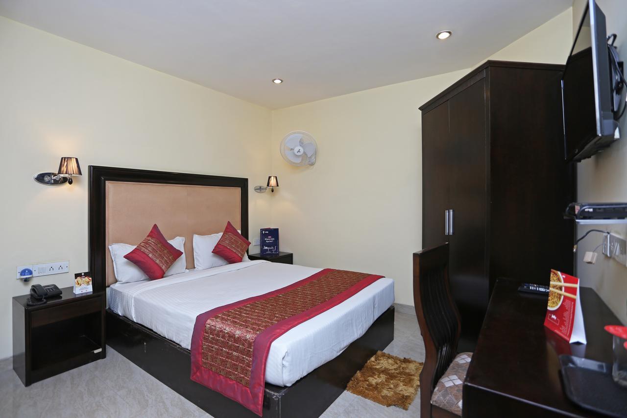 Oyo 714 Hotel De Plaza Neu-Delhi Exterior foto