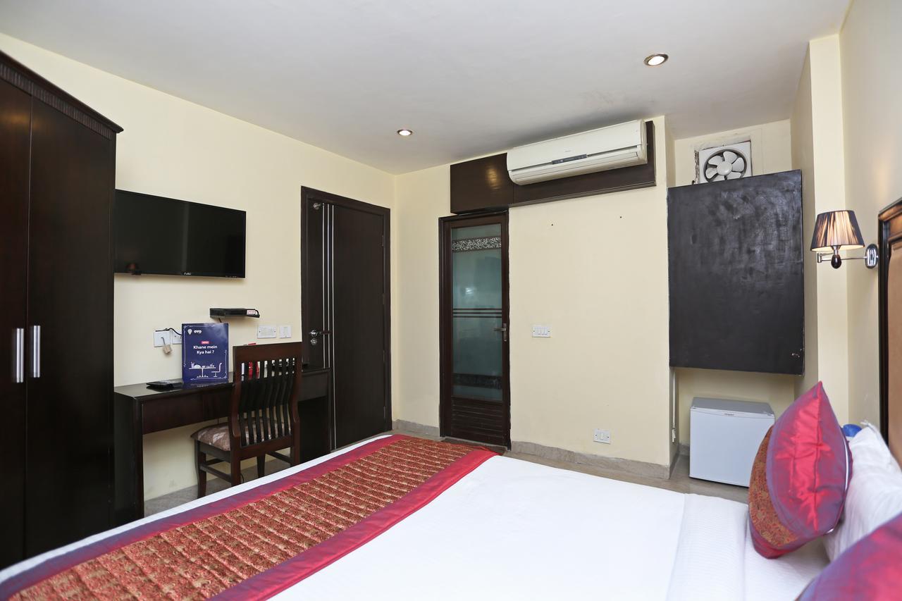 Oyo 714 Hotel De Plaza Neu-Delhi Exterior foto